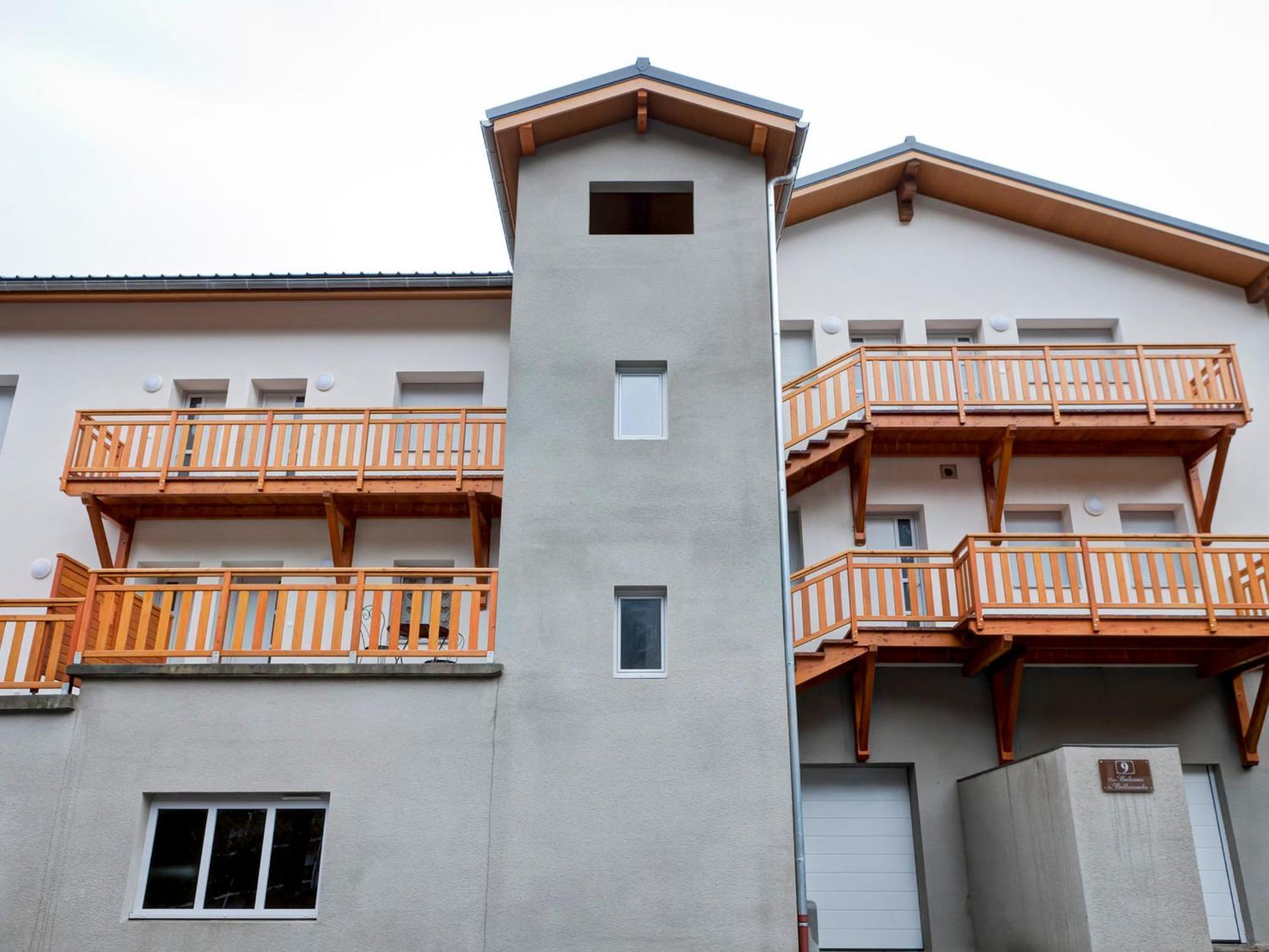 Appartement Neuf 2* Au Centre De Brides Avec Terrasse, Proche Telecabines Et Commerces - Fr-1-512-41 Eksteriør bilde